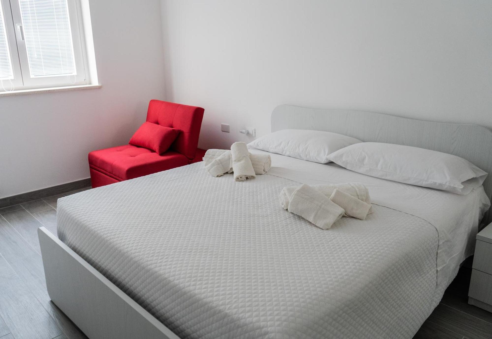 Moon Valley Holiday Home Lauria Inferiore Bagian luar foto